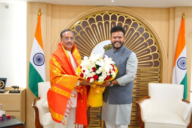 Lt. Governor Dr. Dinesh Sharma Meets Civil Aviation Minister K. R. Naidu